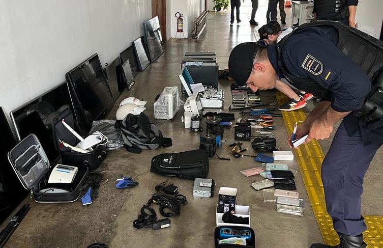 Guarda Municipal prende cinco na região do Pq. Oziel, em Campinas