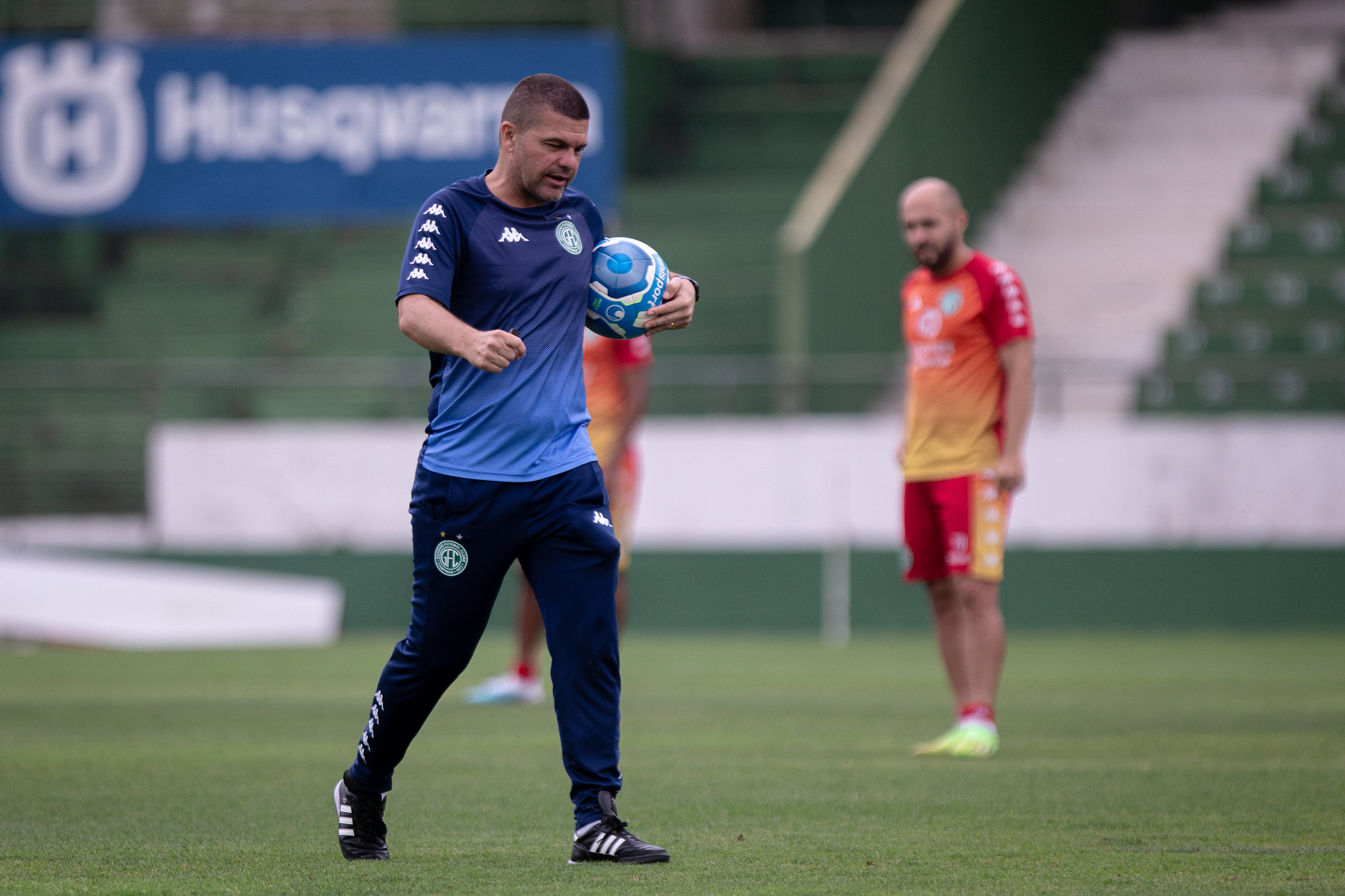 Louzer comanda último treino antes de jogo decisivo contra o Novorizontino  - CBN Campinas 99,1 FM