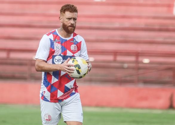 Náutico acerta empréstimo do volante Souza para a Ponte Preta