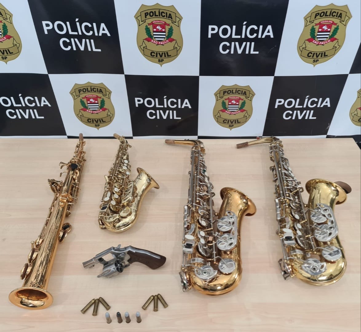 Saxofone furtado de loja é recuperado pela DIG de Americana