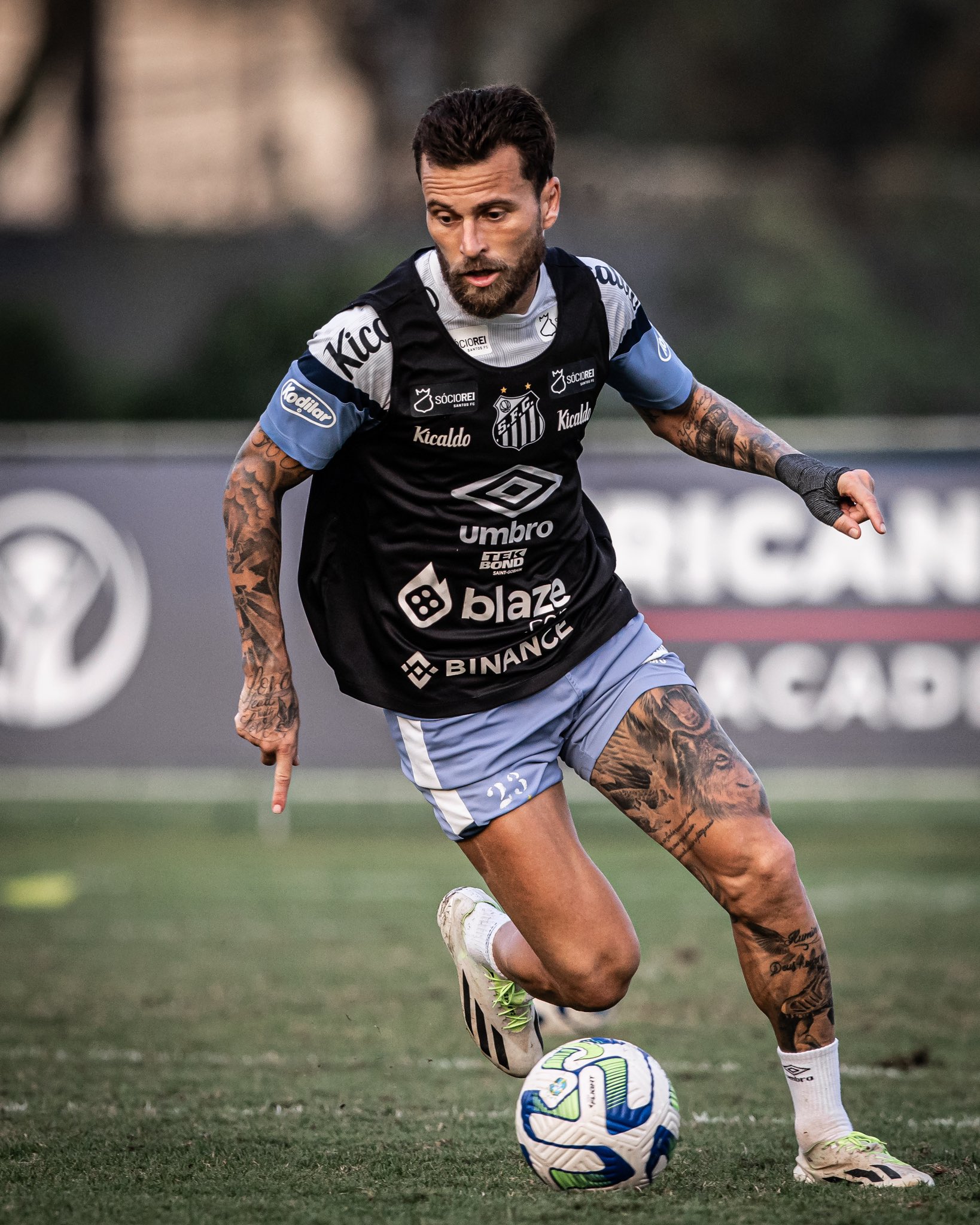 Santos enfrenta o Cruzeiro para tentar sair da zona de rebaixamento