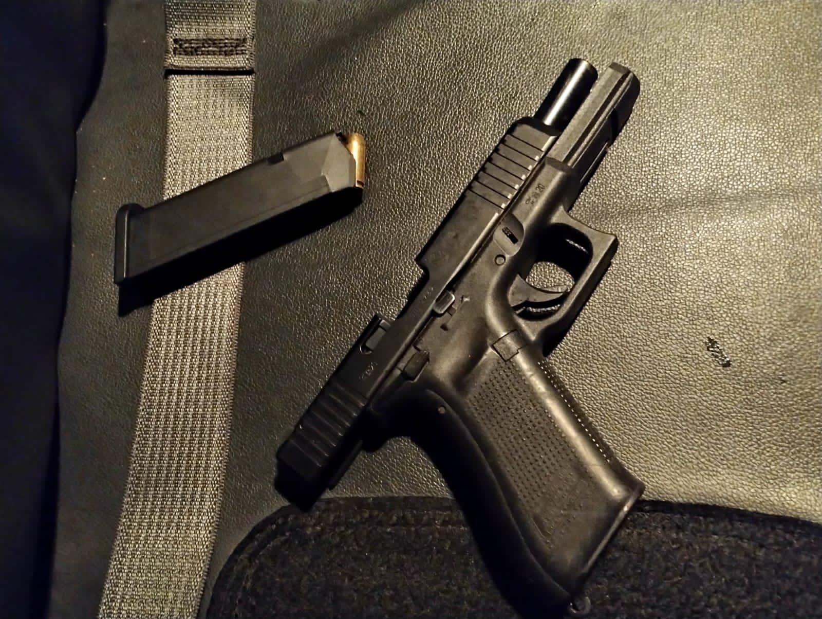 Homem e adolescentes são detidos após roubo de carro e arma de PM em Campinas