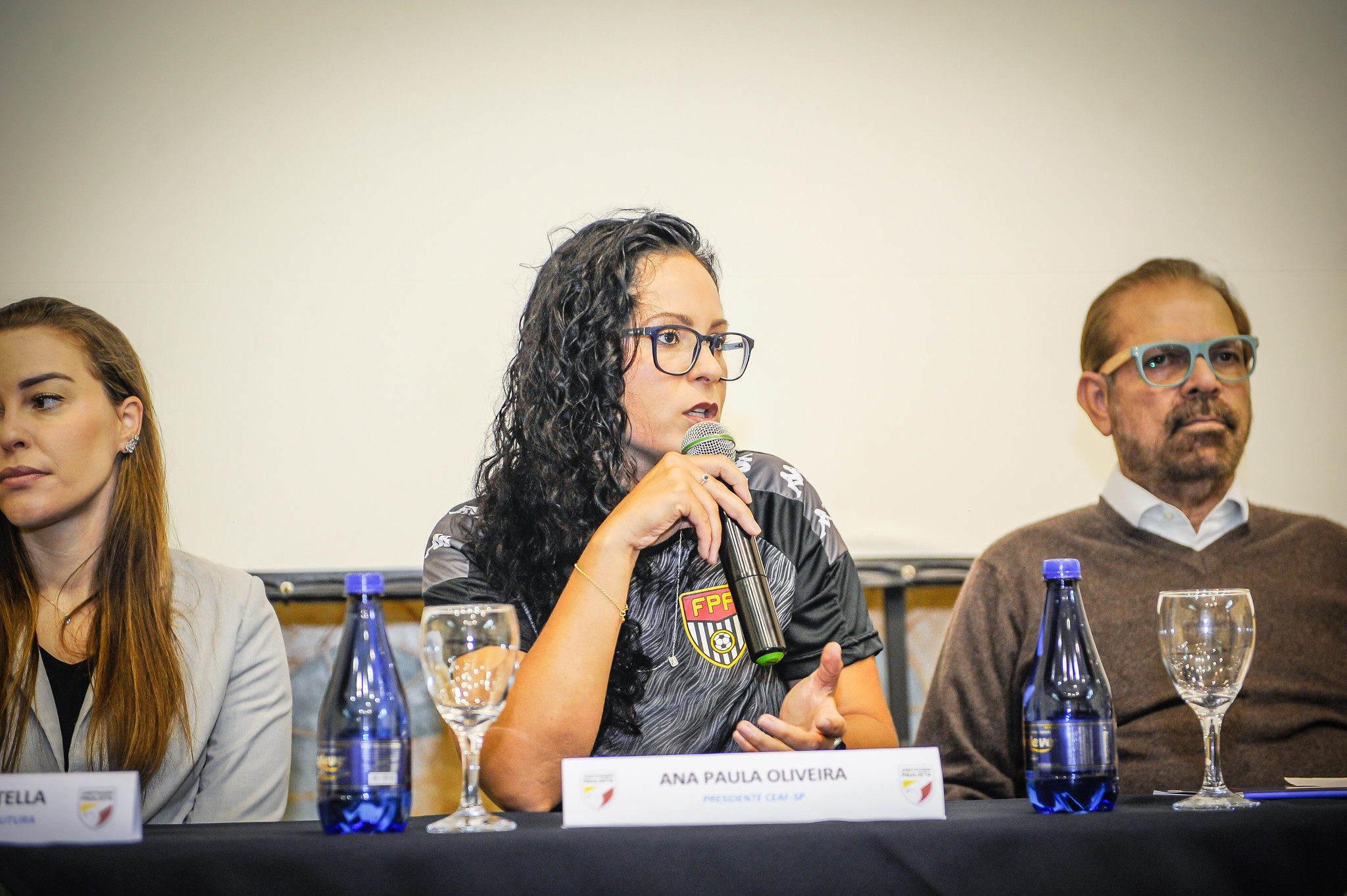 FPF anuncia saída de Ana Paula de Oliveira da presidência da Comissão Estadual de Arbitragem