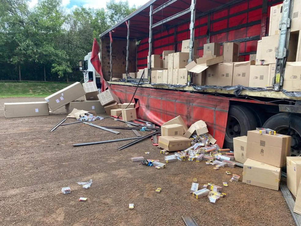 Guarda de Cordeirópolis apreende carreta com cigarros roubados