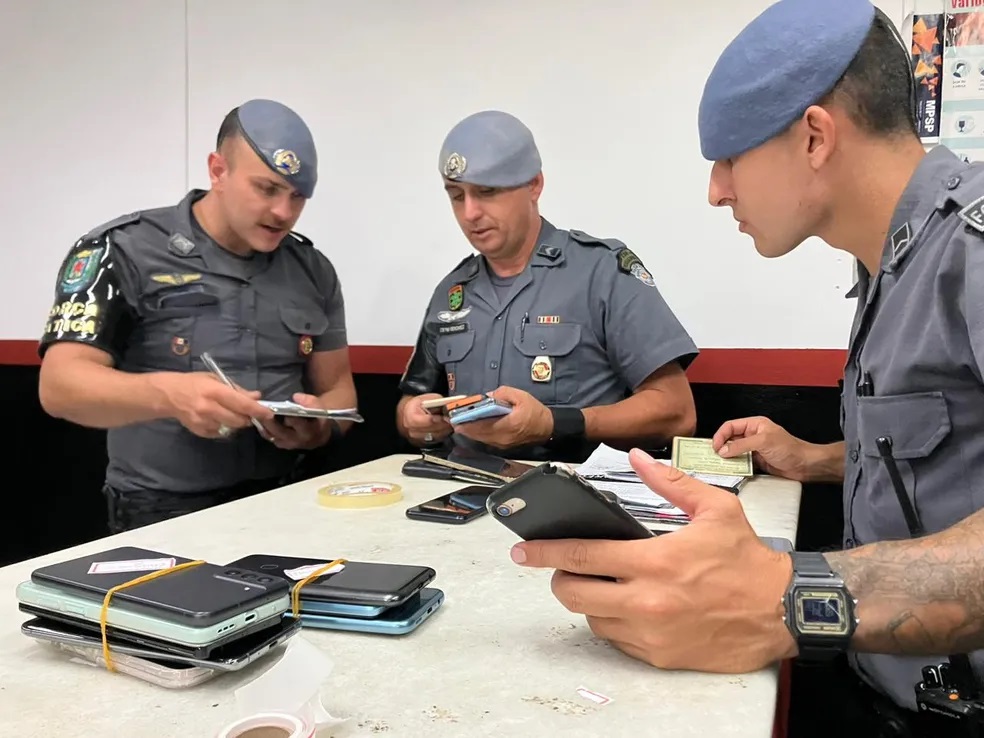 PM recupera mais de 100 celulares furtados e roubados no Centro de Campinas. Foto: Divulgação/ Polícia Militar