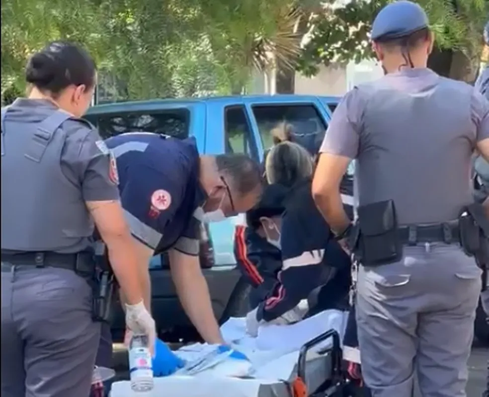 Grávida dá à luz dentro de carro em Sumaré