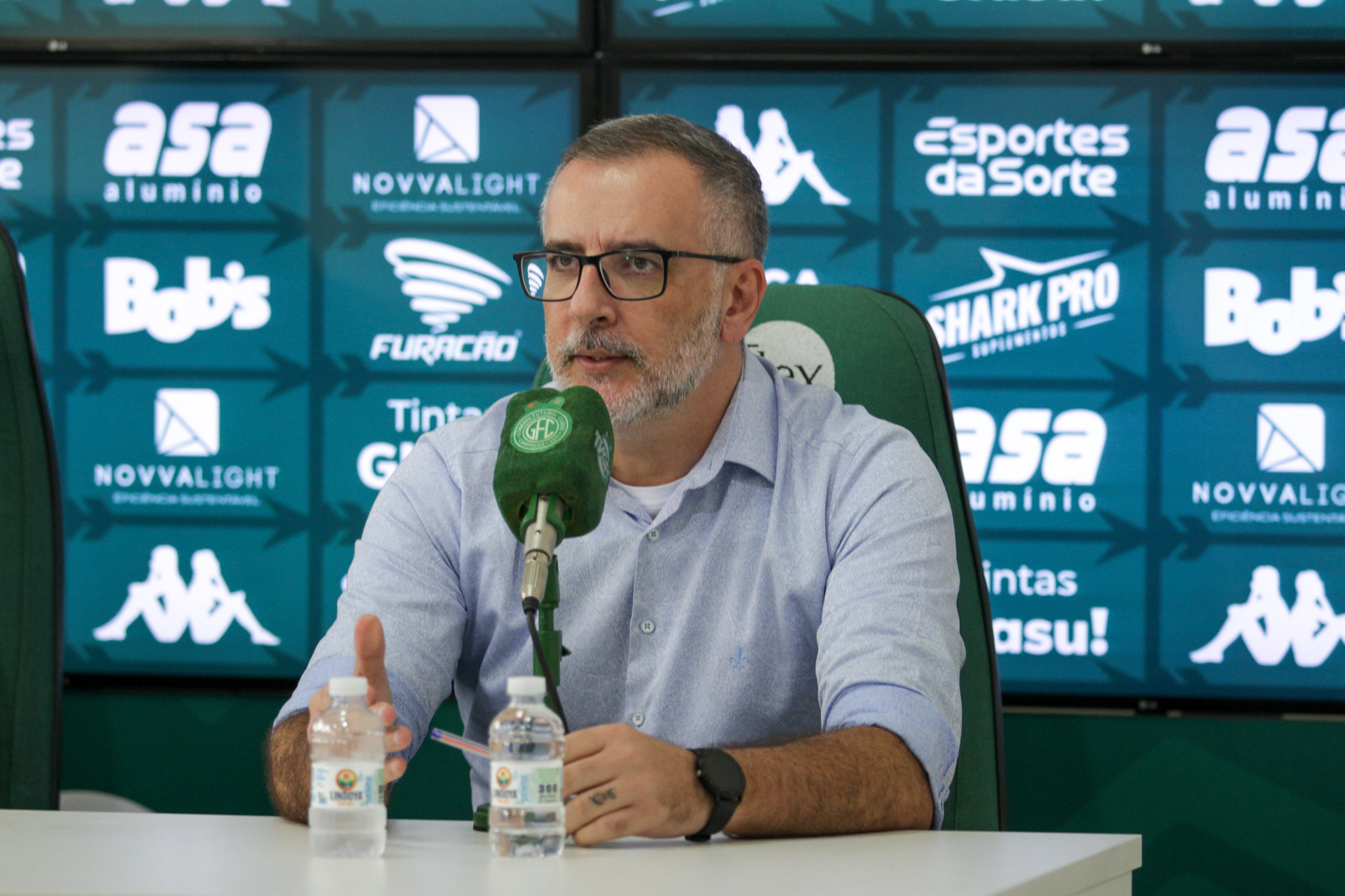 Guarani anuncia demissão de Juliano Camargo e afasta Ricardo Moisés do departamento de futebol