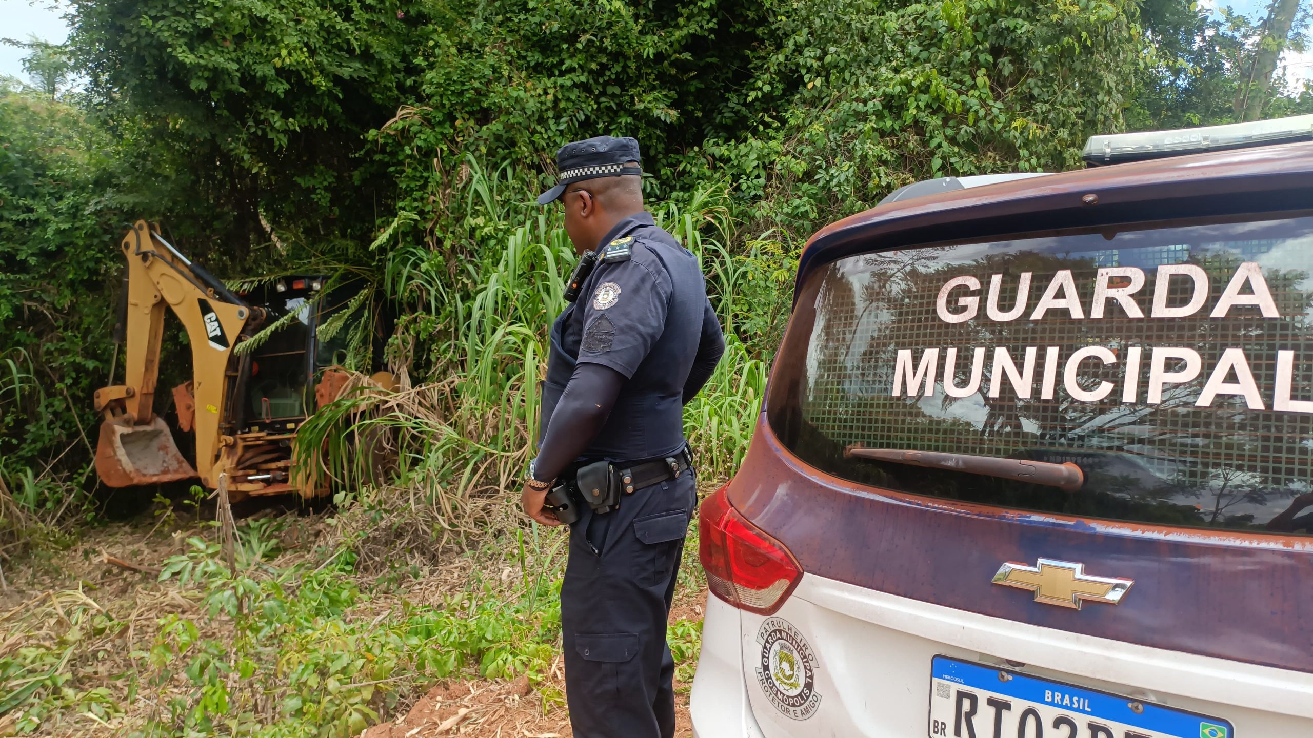 Guarda de Cosmópolis recupera uma das máquinas roubadas de obra do CDHU