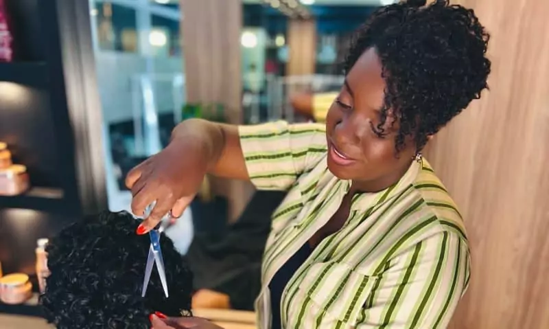 Especial Mulheres: A história da mãe que virou empreendedora; ouça