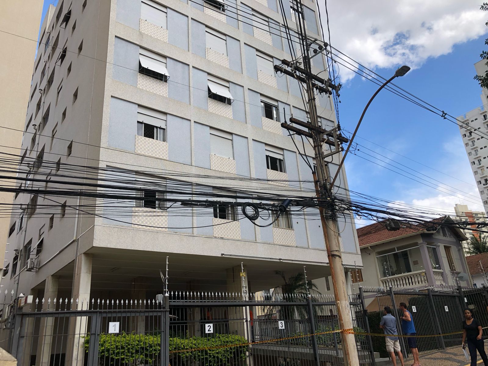 Incêndio: Coronel está intubado e tinha BO de lesão corporal contra o filho