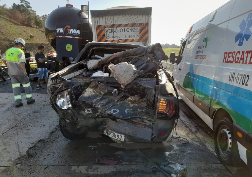 Rod. Dom Pedro I tem interdição total sentido Campinas após acidente envolvendo 10 veículos 