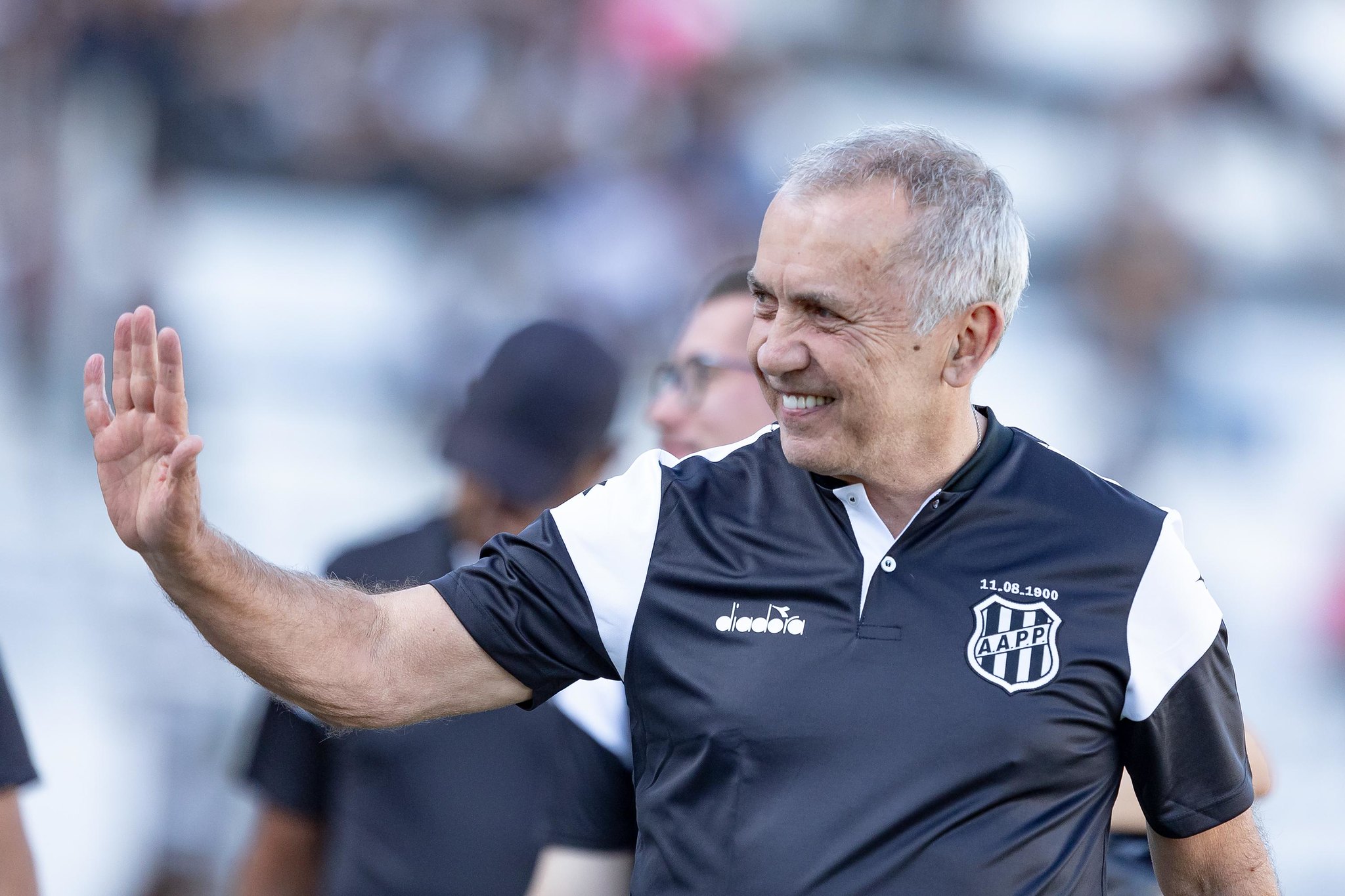 Nelsinho Baptista revela conversa com Elvis e avalia vitória contra o CRB