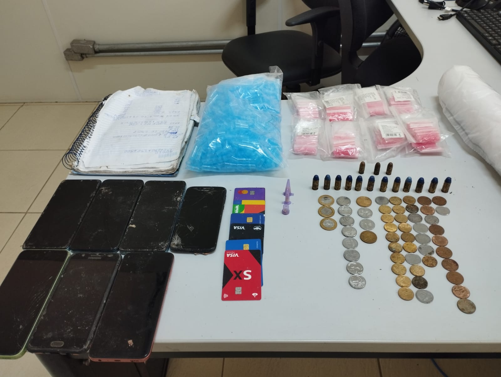 GM localiza arma, munições e drogas em tubulação na Vl. Formosa, em Campinas 