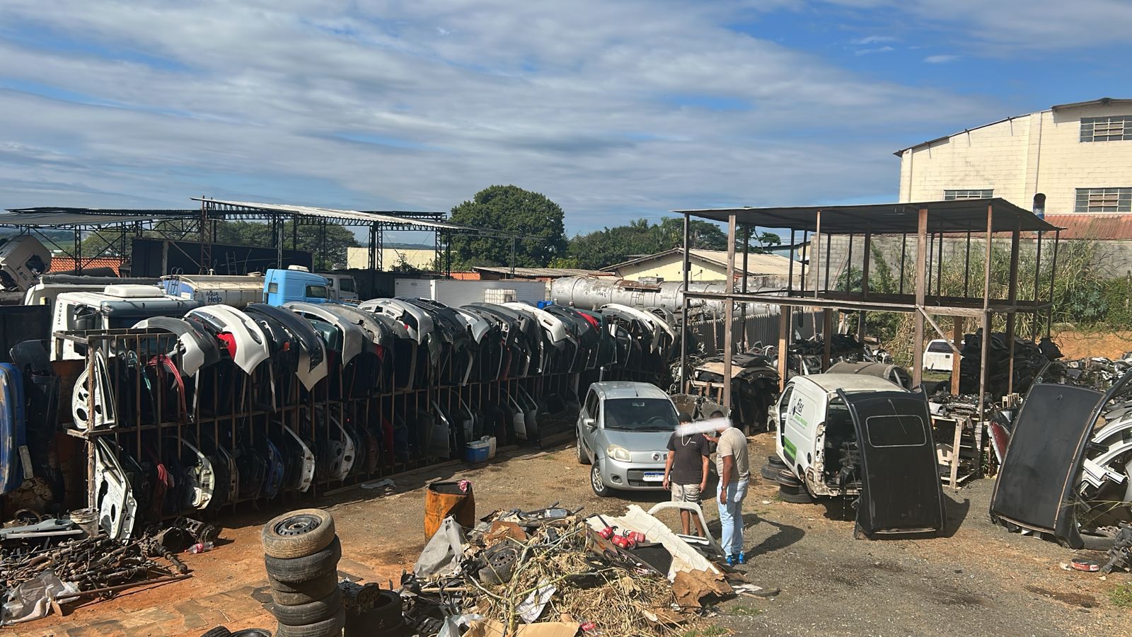 Polícia Civil encontra oficina com desmanche clandestino de veículos em Indaiatuba