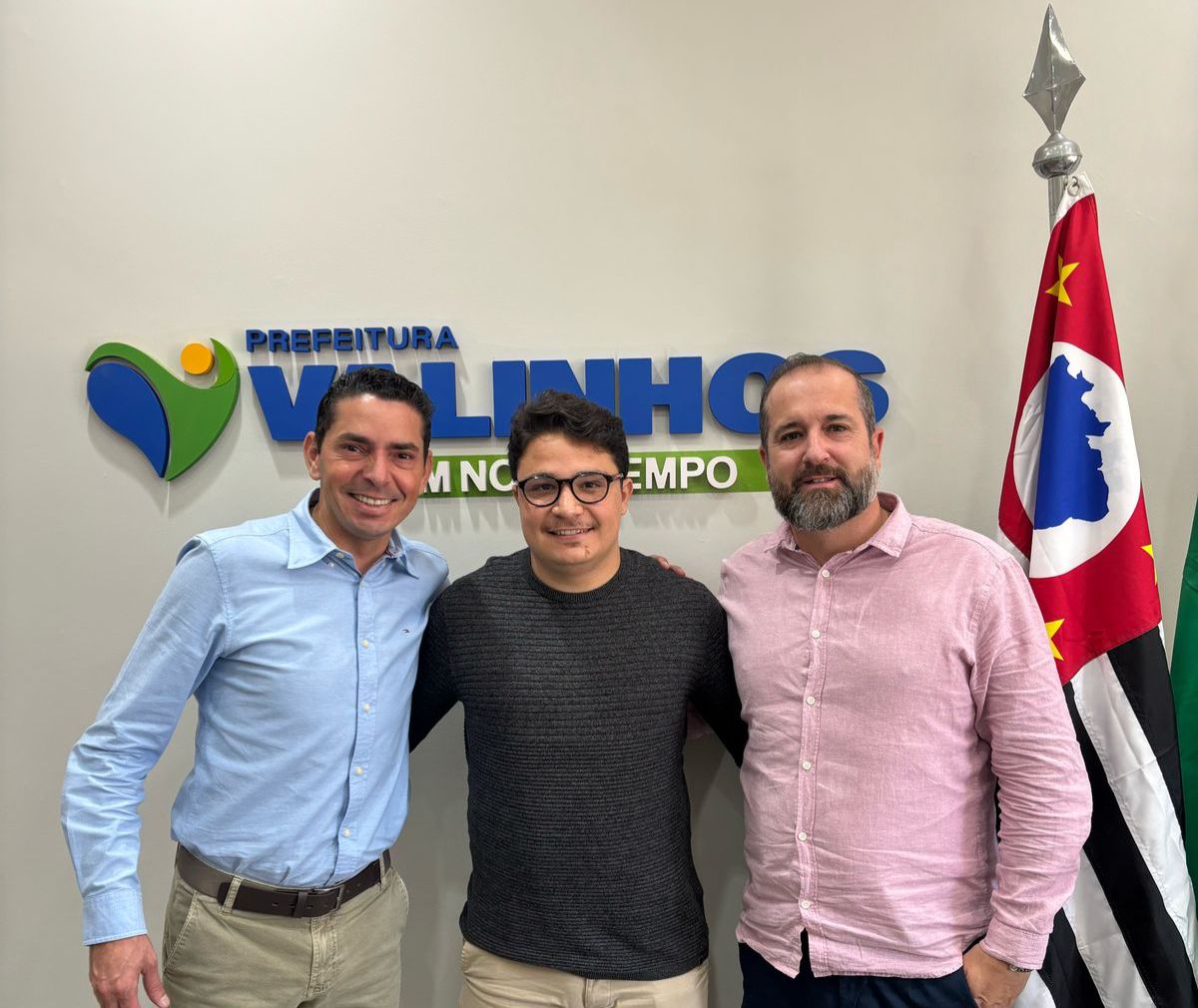 Foto: Prefeito de Valinhos, Franklin Duarte de Lima, com o diretor do Hyper, Gabriel Ferrari, e o secretário-adjunto de Esportes e Lazer, Thiago dos Santos.