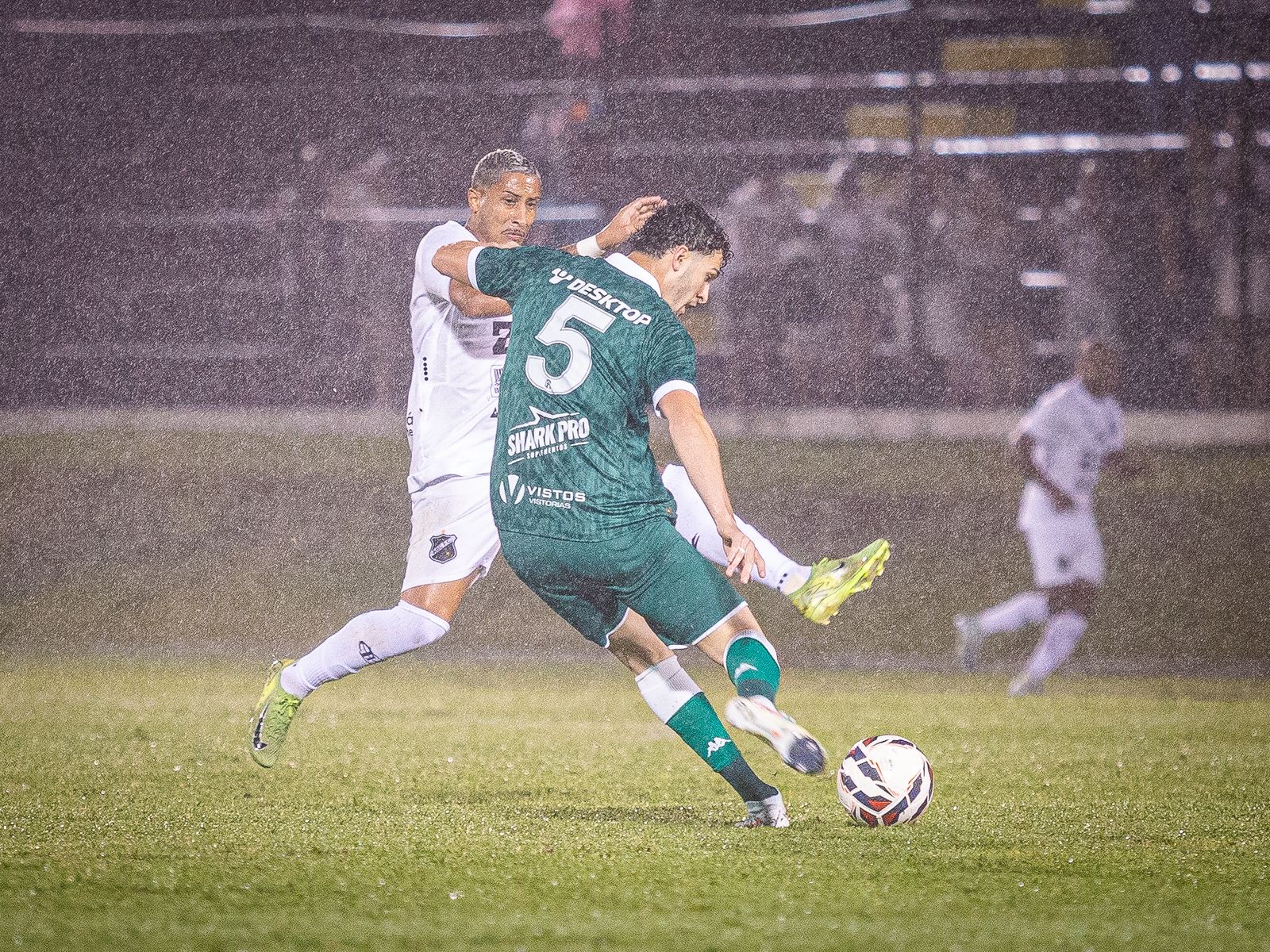 Em jogo de sete gols, Guarani vence o ABC e segue vivo pela classificação na Série C