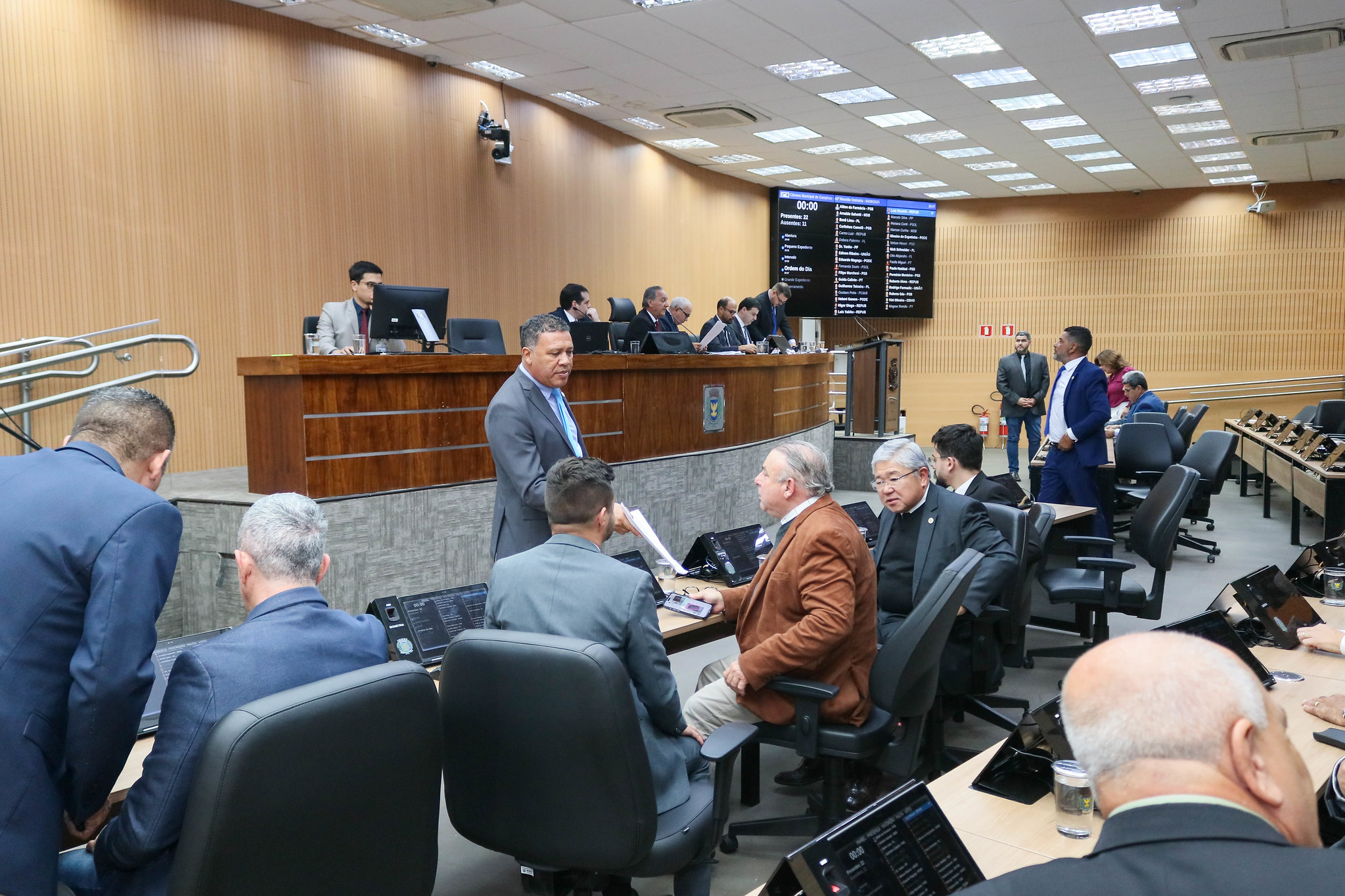 Depois de recesso, Câmara de Campinas retoma sessões com debate sobre Bolsonaro e STF