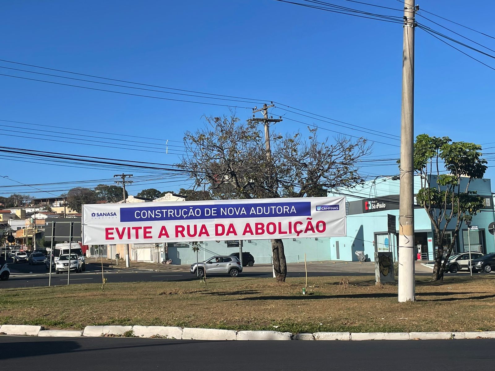Rua da Abolição tem interdição parcial para construção de adutora até 2026