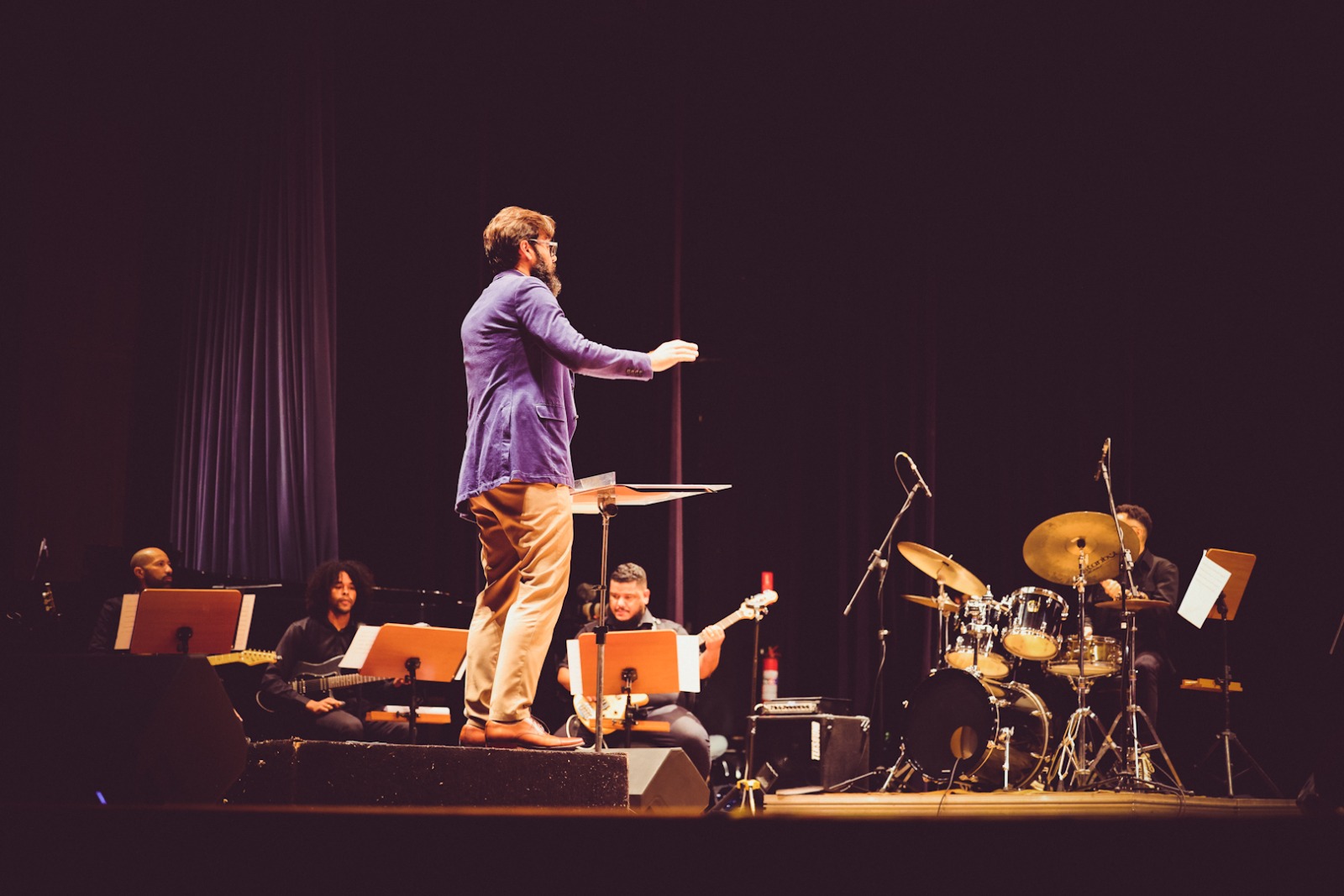 Anelo celebra 25 anos com concerto gratuito no Centro de Convivência