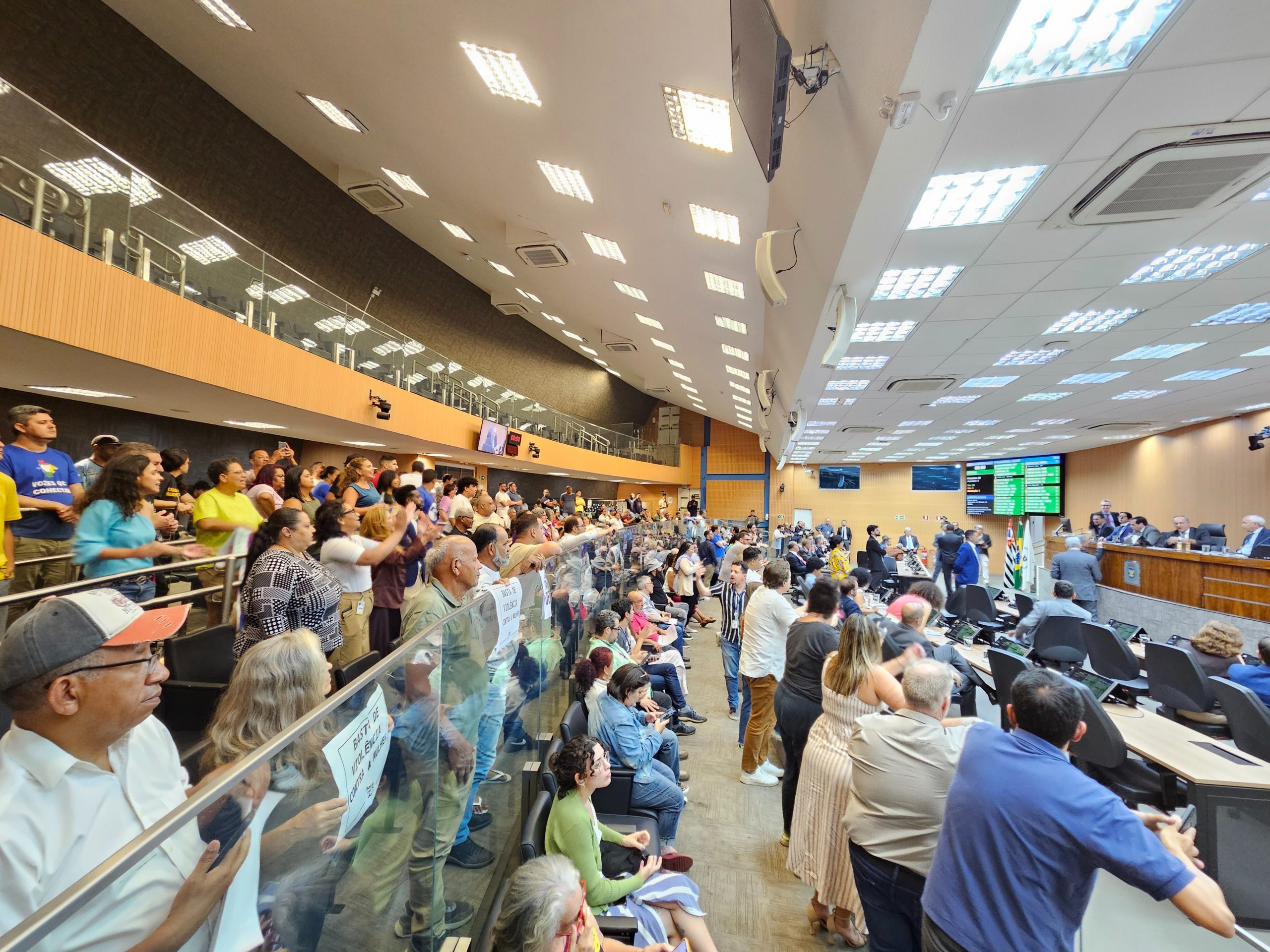 Vereadores votam projeto para por fim aos motores de sucção em piscinas coletivas