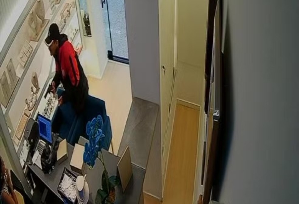 Joalheria é assaltada pela terceira vez em Sumaré, em menos de um ano 